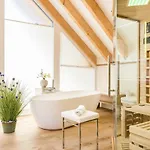 Haus Meeresleuchten Mit Sauna- Und Erlebnisbadnutzung 아파트 Sellin (Rugen)