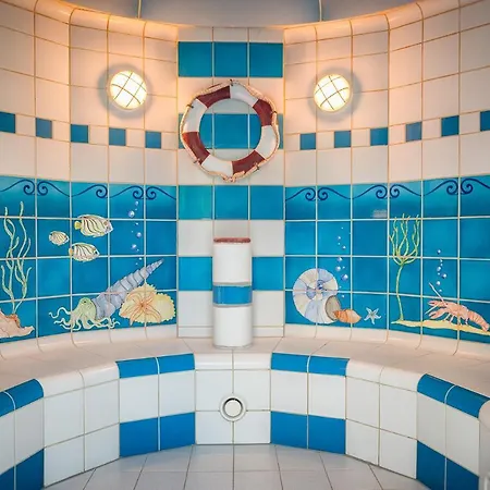 Haus Meeresleuchten Mit Sauna- Und Erlebnisbadnutzung * Зеллин